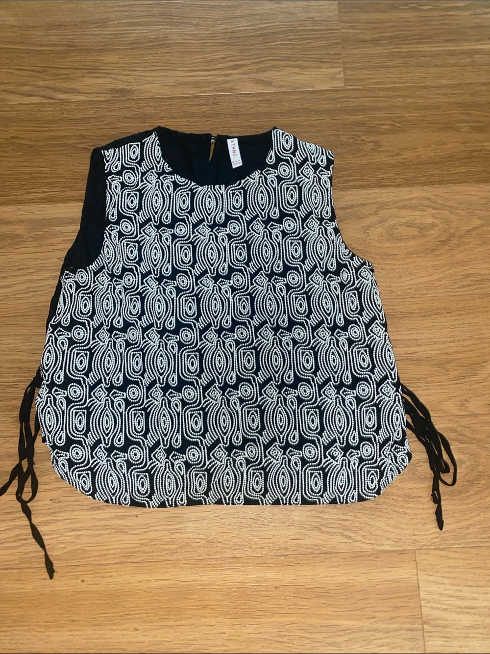 Ethnc 100% Cotton Black & White Patterned Sleeveless Blouse Top Women’s Size L